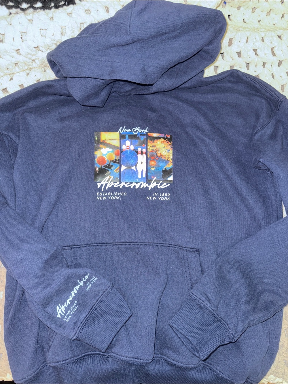 Abercrombie & Fitch Navy Crewneck Hoodie boys 13/14 never worn